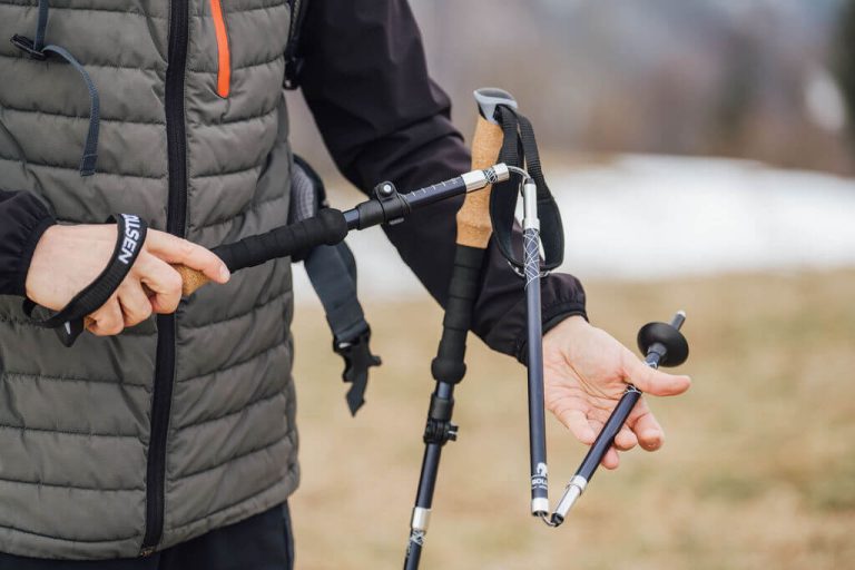 férfi szétszereli az expedition pro botot
